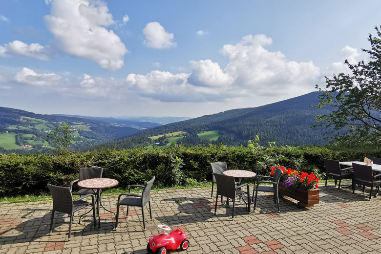 Traumhafter Ausblick auf der Terrasse