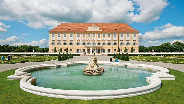 Restaurant "Kräutergarten" & Café "Arkadenhof"