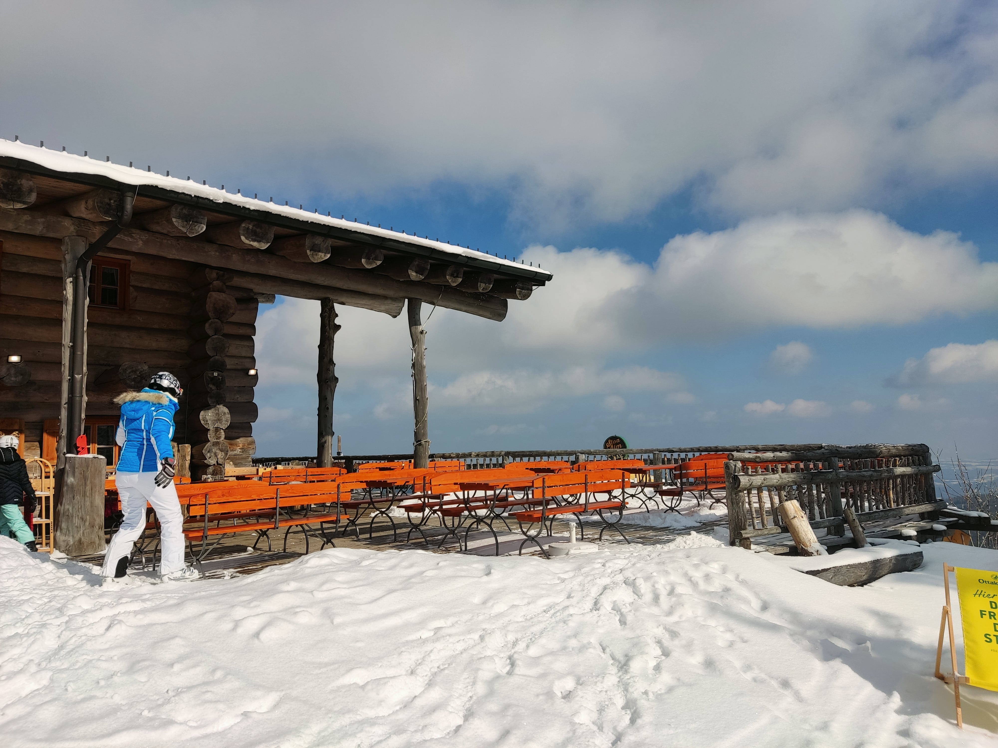 Terrasse der Stoa Alm